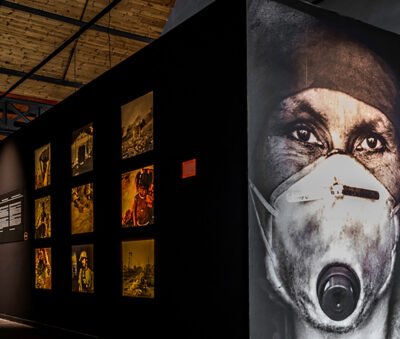 Toile _ Exposition « Le mineur, ce héros »  Le bois du casier Charleroi