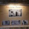 Un panneau d'exposition imprimé par casprint sur dibond présentant l'origine du fromage Maredsous avec photos historiques en noir et blanc des moines fondateurs et du processus de fabrication