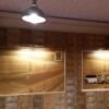 Panneau d'exposition dibond présentant l'origine du fromage Maredsous avec un fond doré et des explications du processus de fabrication