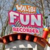 Signalétique grand format parc attraction impression numérique sur dibond découpé résistante UV Walibi
