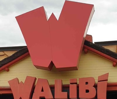 Lettres découpée en Dibond - Découpe grand format signalétique Lettres relief 3D grand format découpe numérique sur dibond signalétique extérieure rouge