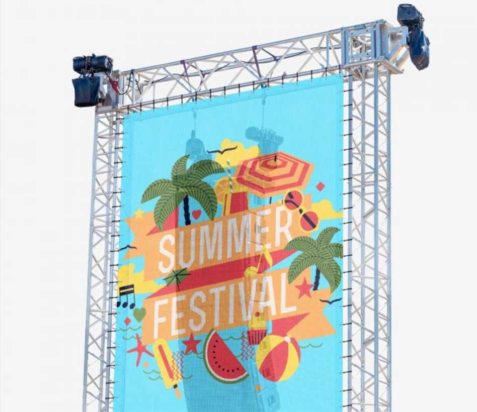 Toile acoustique perforée imprimée Summer Festival sur structure de scène pour sonorisation événementielle B2B